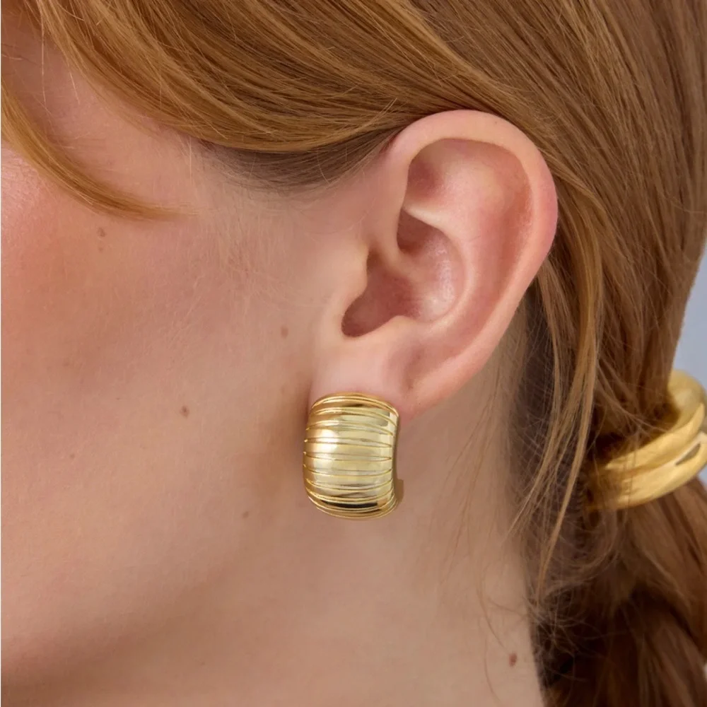 Gold Ribbed Hoop Stud Earrings - Women - Picture 2 of 7